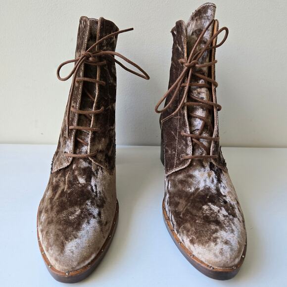 Freda Salvador NEW Ace Crushed Velvet Lace Up Mid Heel Taupe Brown Boots Size 7 - Picture 4 of 13